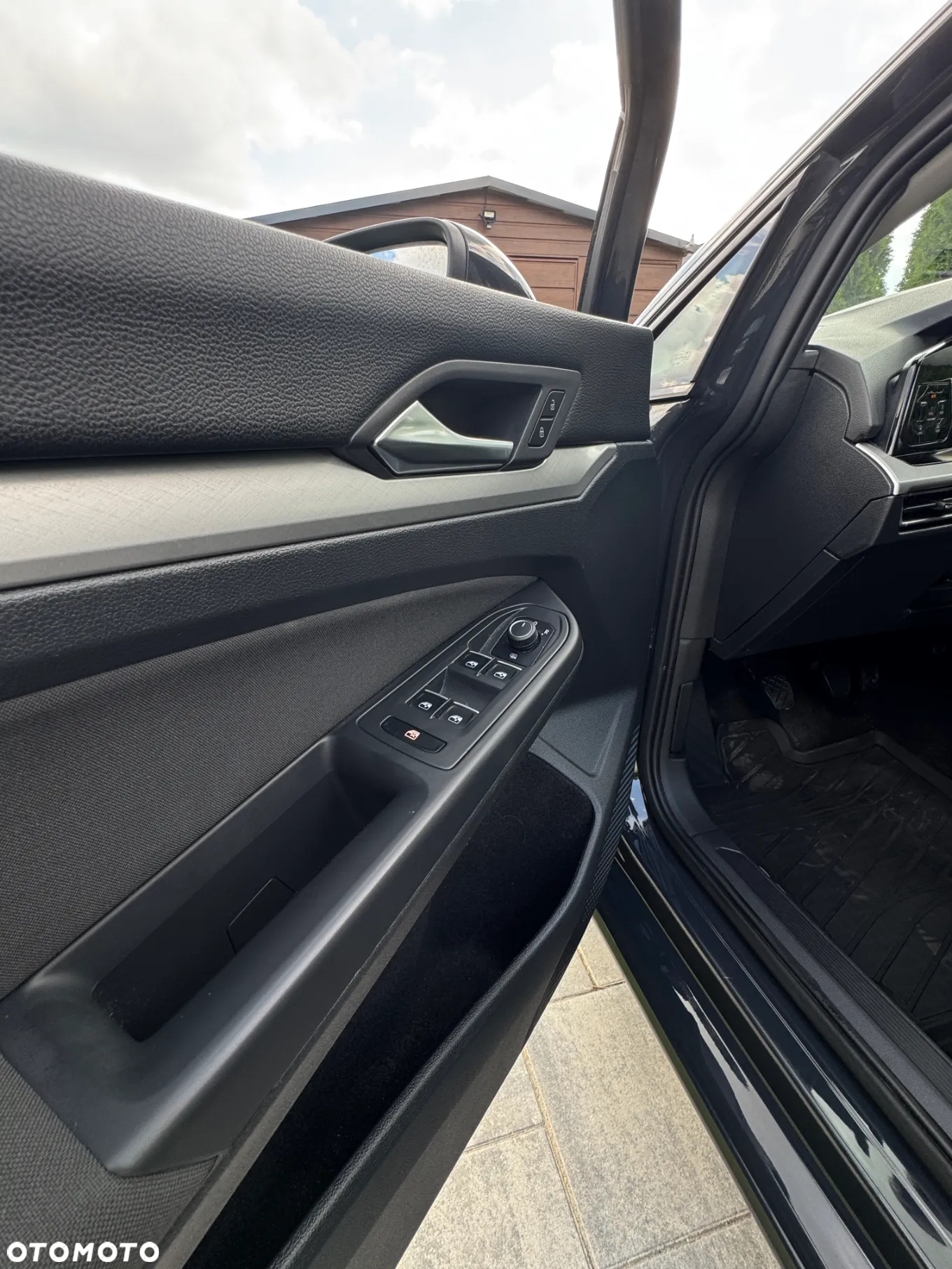 Volkswagen Golf VIII 2.0 TDI Life - 35