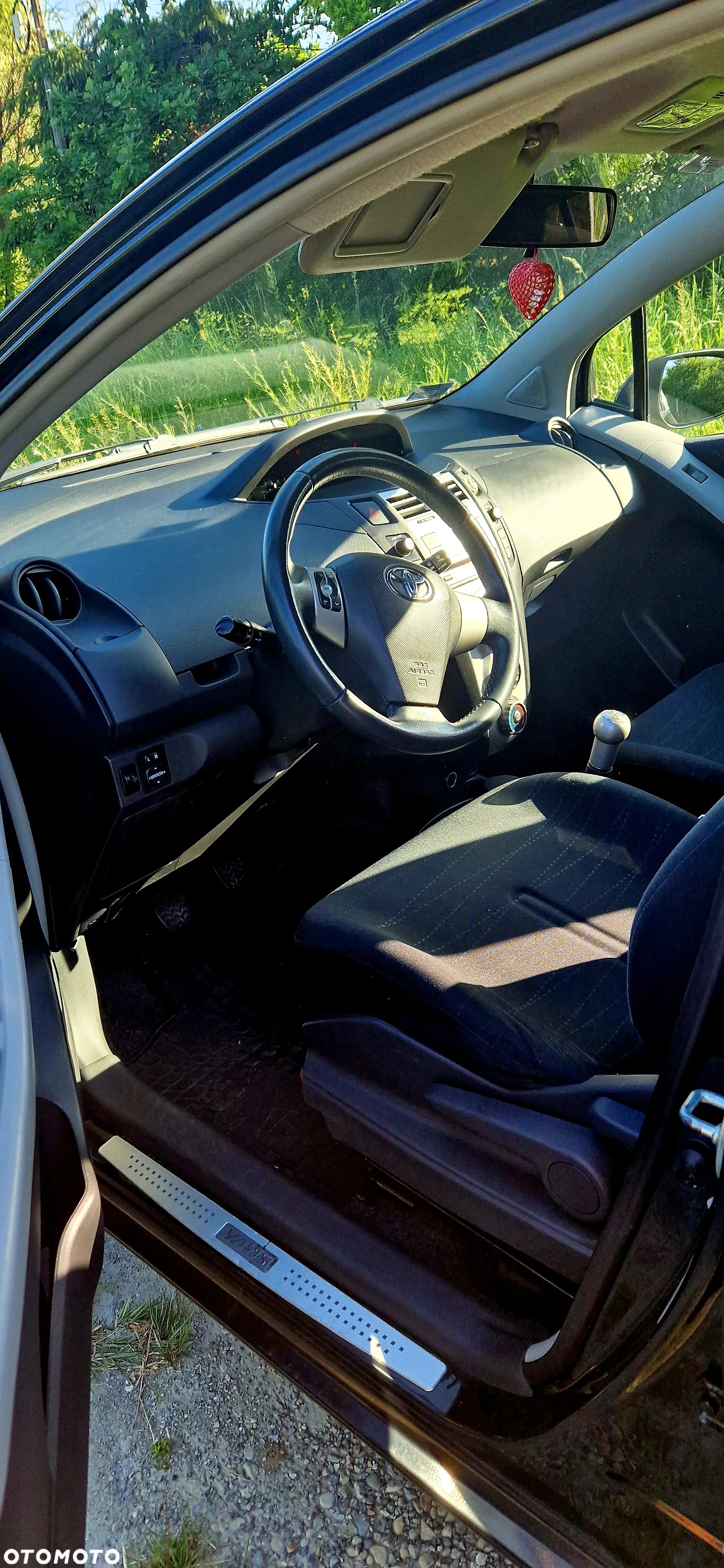 Toyota Yaris - 7