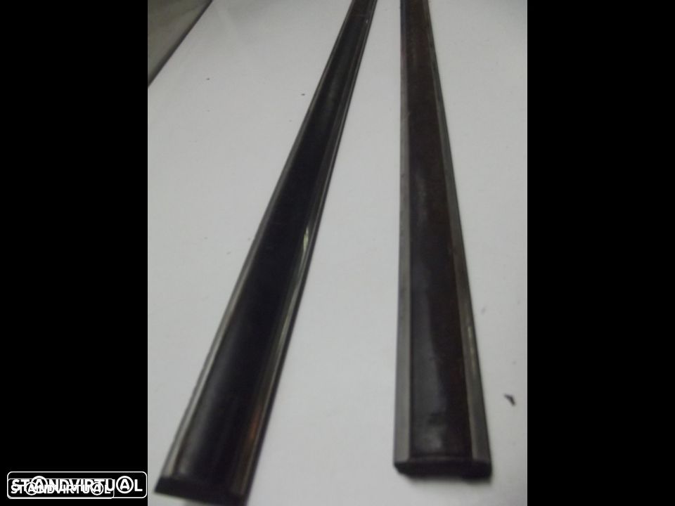 fiat 127 frisos das portas - 1