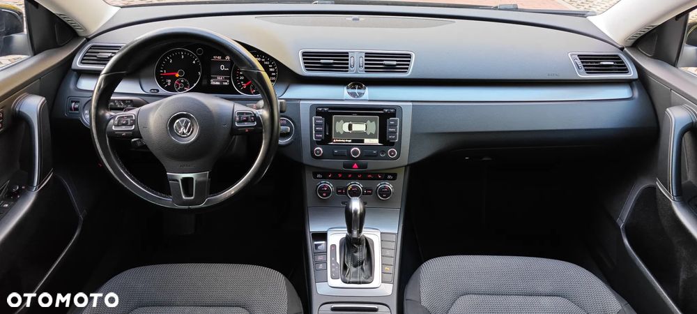 Volkswagen Passat Variant 2.0 TDI DSG BlueMotion Technology Comfortline - 12