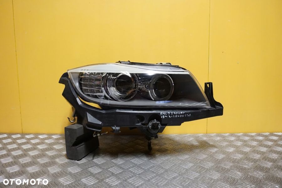 BMW 3 M3 E90 E91 2009- REFLEKTOR LAMPA BI-XENON PRAWA USA - 1