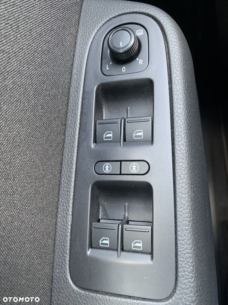 Volkswagen Sharan - 25
