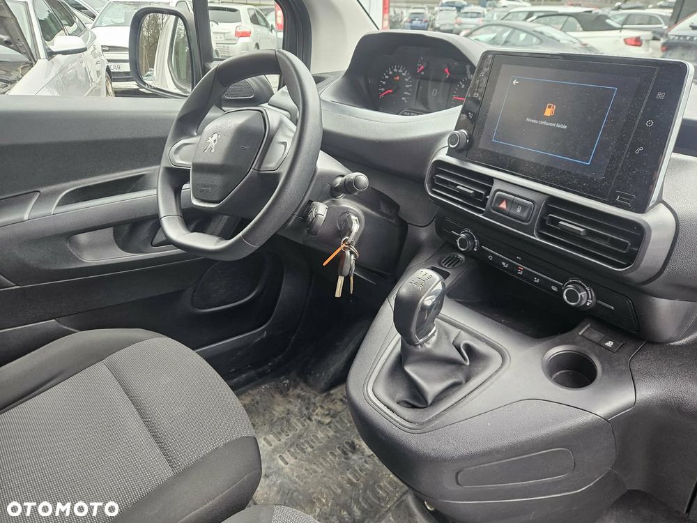 Peugeot PARTNER BERLINGO  3-OSOBOWY 11/2019 - 11