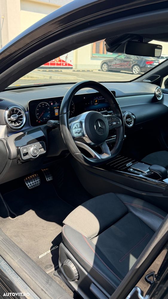 Mercedes-Benz A 250 7G-DCT AMG Line - 10