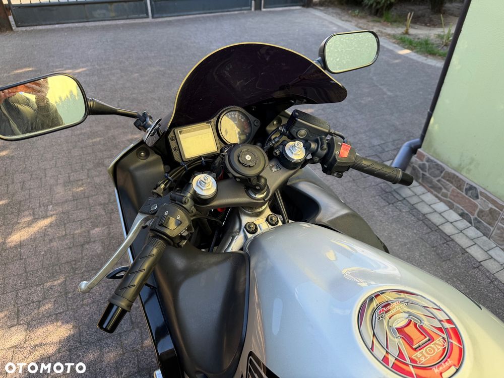 Honda CBR - 9