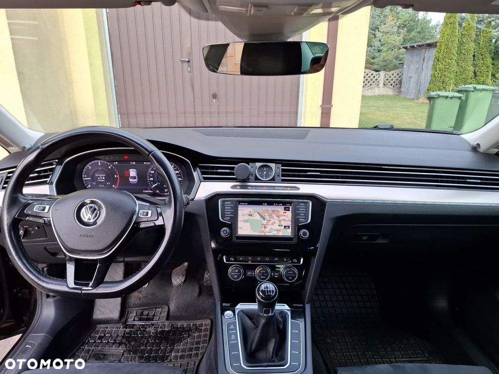 Volkswagen Passat 2.0 TDI BMT Highline - 13