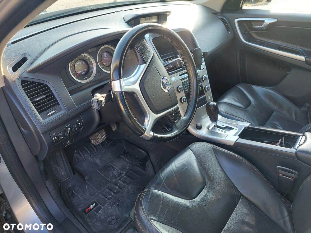 Volvo XC 60 D5 AWD - 7