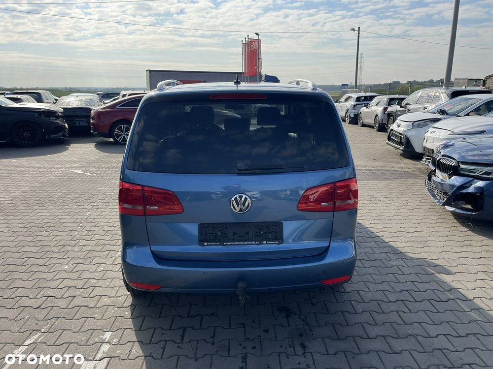 Volkswagen Touran - 3