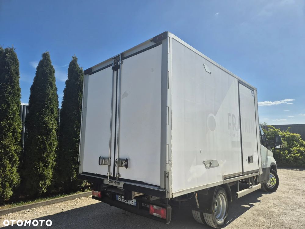 Chłodnia mroźnia 3.5m Iveco 2018 Carrier Pulsor 400, zasilanie stacjonarne 230v - 3