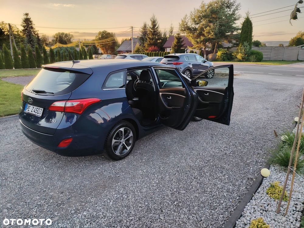 Hyundai i30 1.4 Select - 23