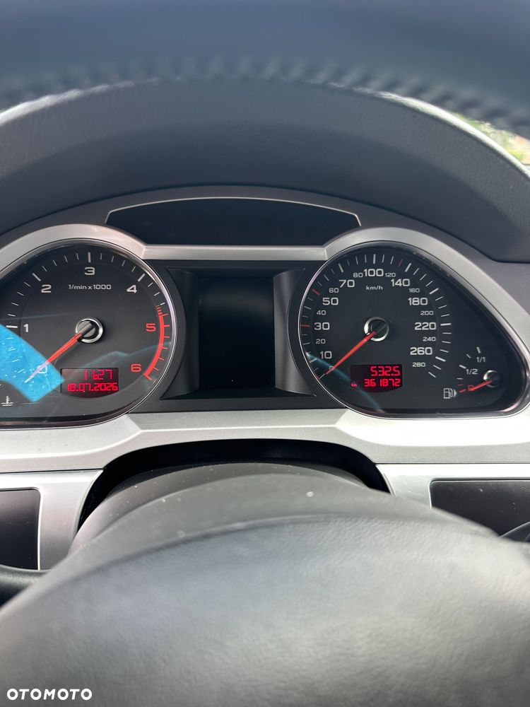 Audi A6 Avant - 16