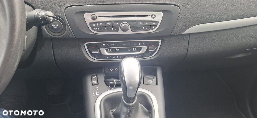 Renault Scenic 2.0 16V Privilege CVT - 15