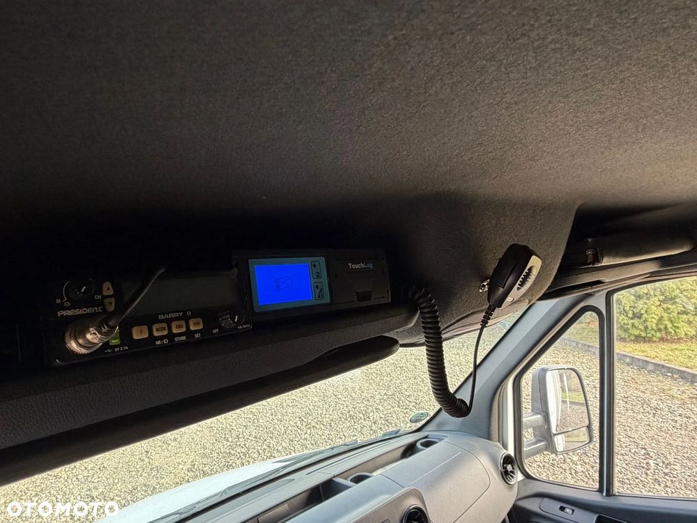 Mercedes-Benz SPRINTER - 14
