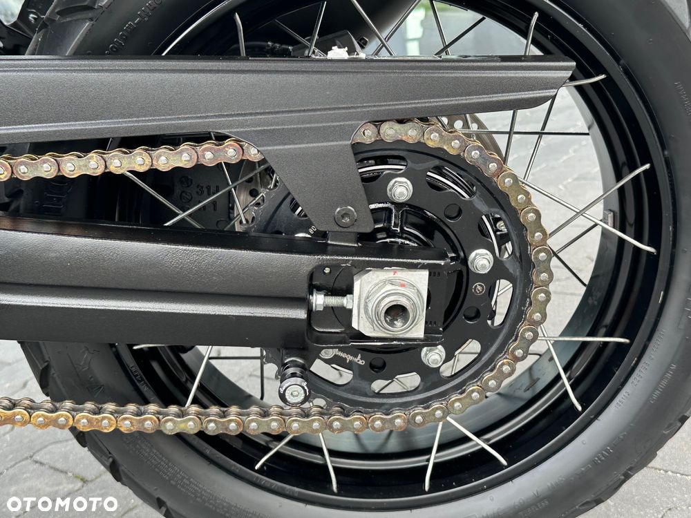 Suzuki V-STROM - 31