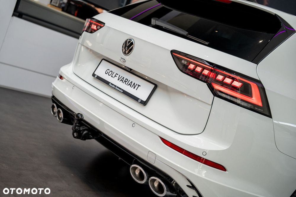 Volkswagen Golf Variant - 16