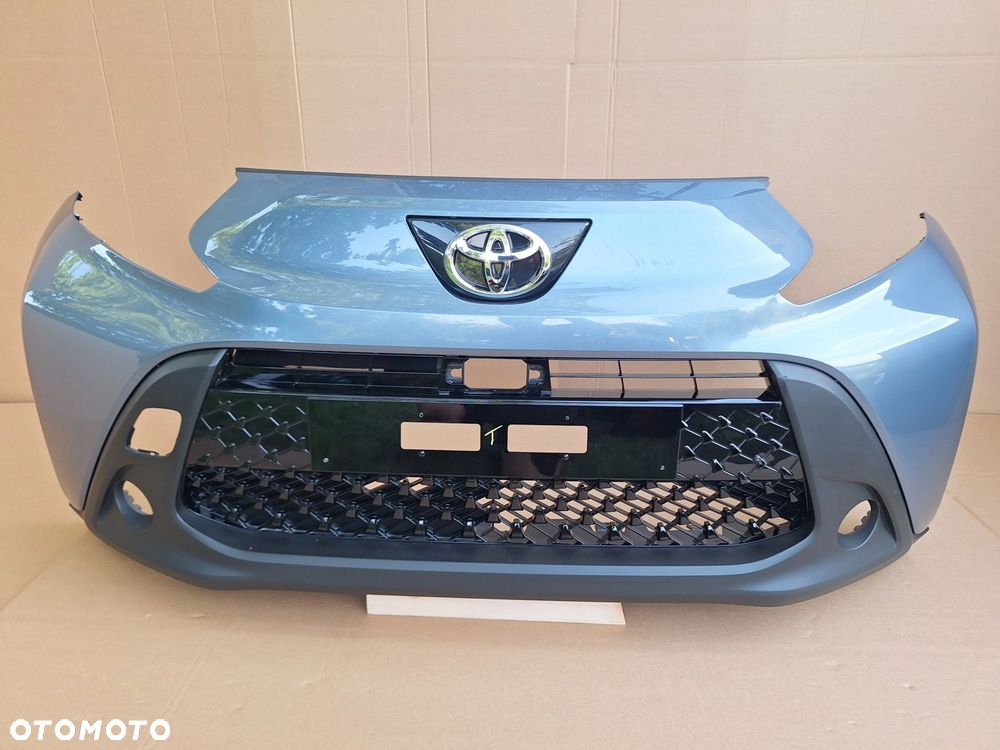 TOYOTA AYGO X 22-25 ZDERZAK PRZÓD PRZEDNI ORYG. 52119-0H190 WYSYŁKA KRAJ-EUROPA - 1