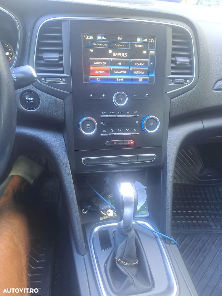 Renault Megane 1.5 dCI EDC Intens - 8