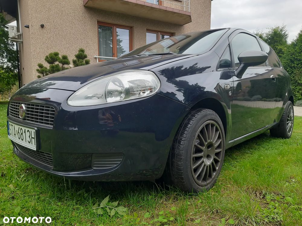 Fiat Grande Punto 2008 photo 2