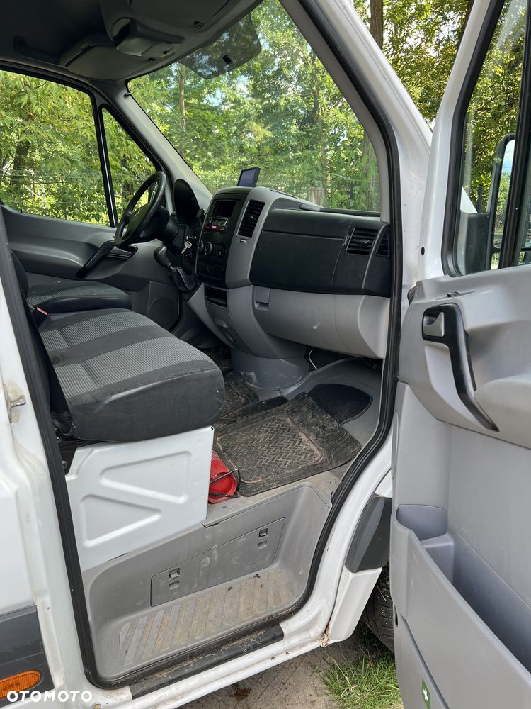 Mercedes-Benz Sprinter - 11