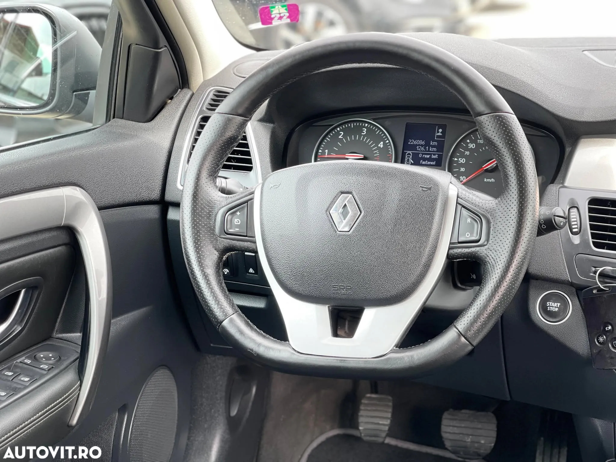 Renault Laguna dCi 110 FAP Limited - 13