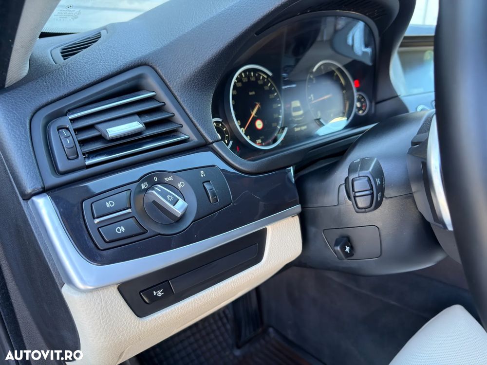 BMW Seria 5 520d Aut. - 26