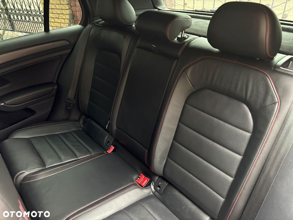 Volkswagen Golf GTI (BlueMotion Technology) Performance - 31