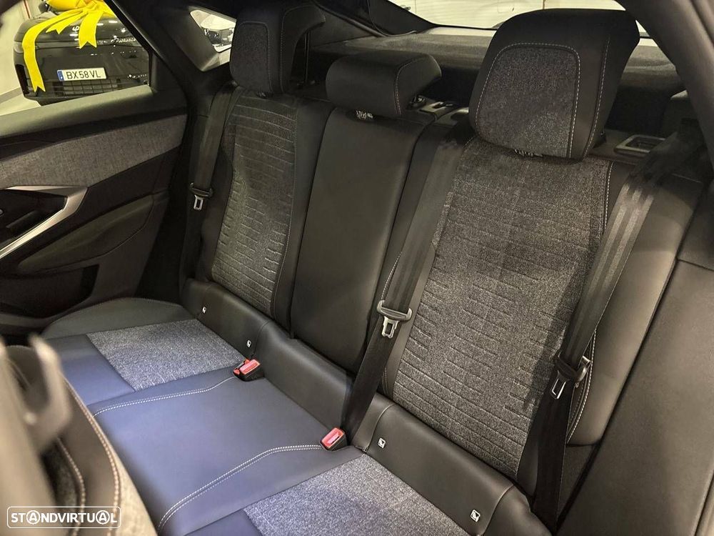 Peugeot 3008 1.2 Hybrid Allure e-DCS6 - 10