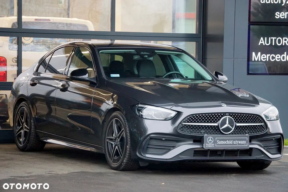 Mercedes-Benz Klasa C 180 9G-TRONIC AMG Line - 4