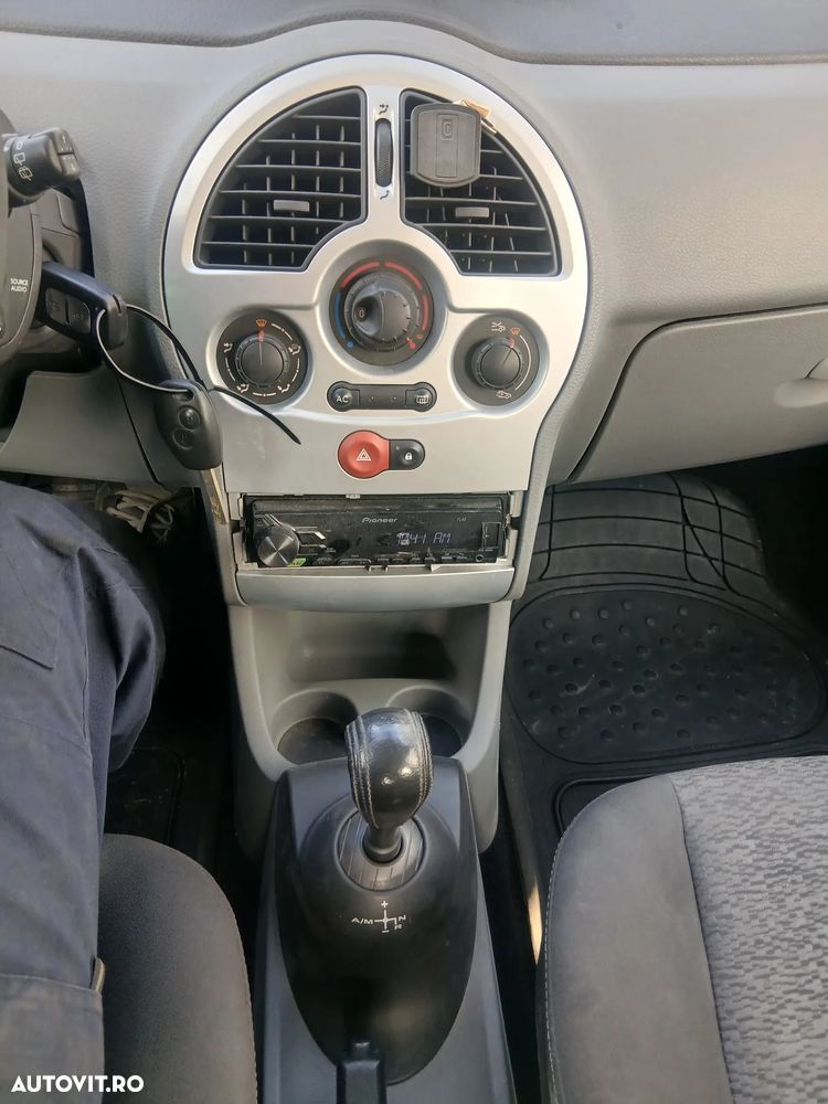 Renault Modus - 11