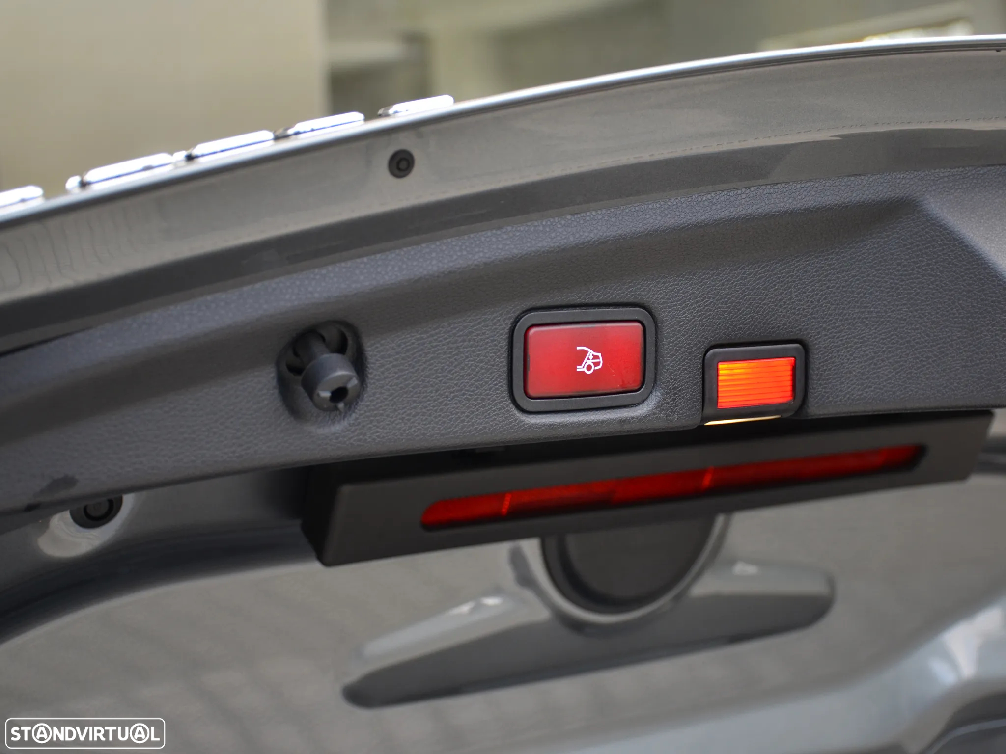 Mercedes-Benz E 220 d AMG Line Aut. - 52