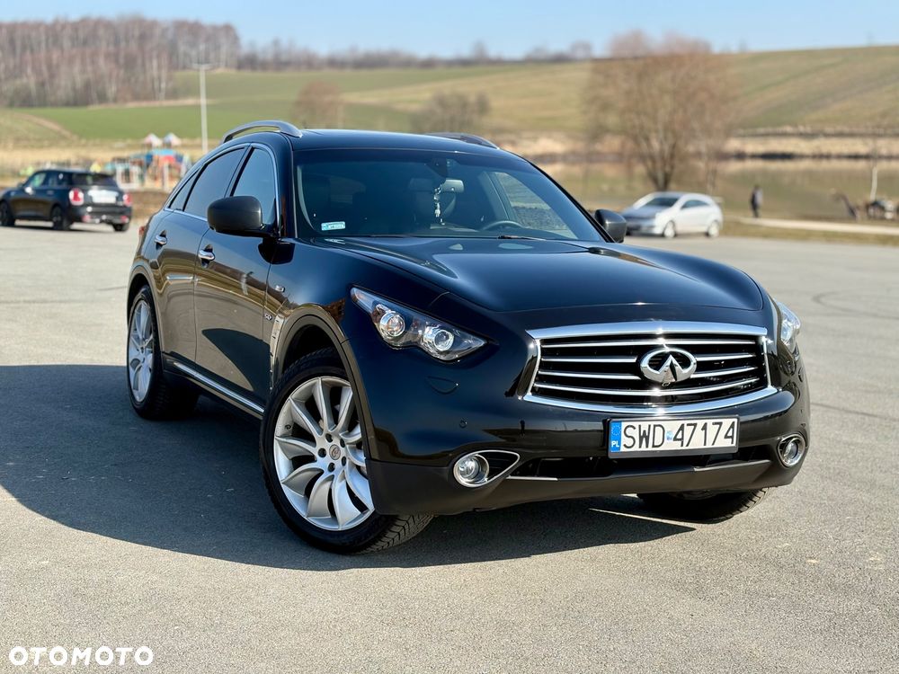 Infiniti QX70 5.0 S Premium - 4