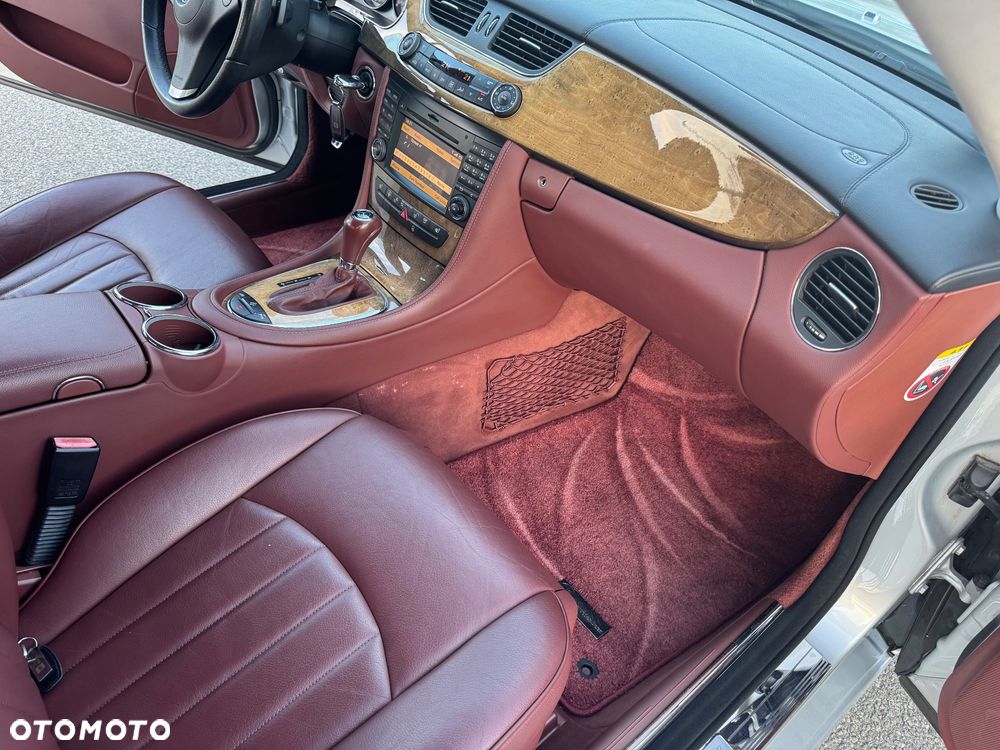 Mercedes-Benz CLS 350 CGI 7G-TRONIC - 12
