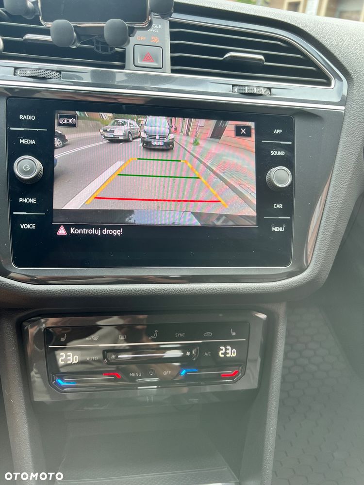Volkswagen Tiguan - 10