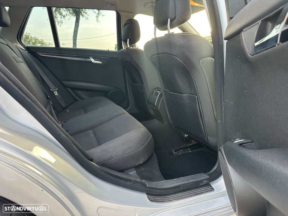 Mercedes-Benz C 200 Station CDI DPF BlueEFFICIENCY Special Edition - 28