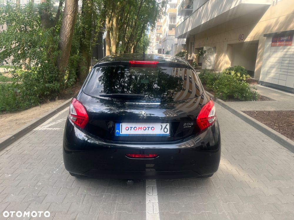 Peugeot 208 - 5