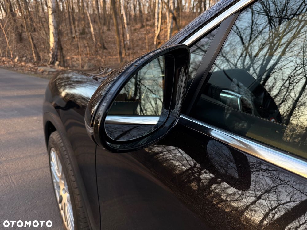 Porsche Cayenne S - 12