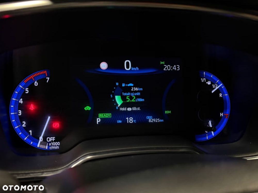 Toyota Corolla 1.8 Comfort - 29