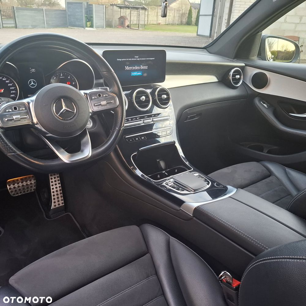 Mercedes-Benz GLC 200 d 4Matic 9G-TRONIC AMG Line Plus - 9