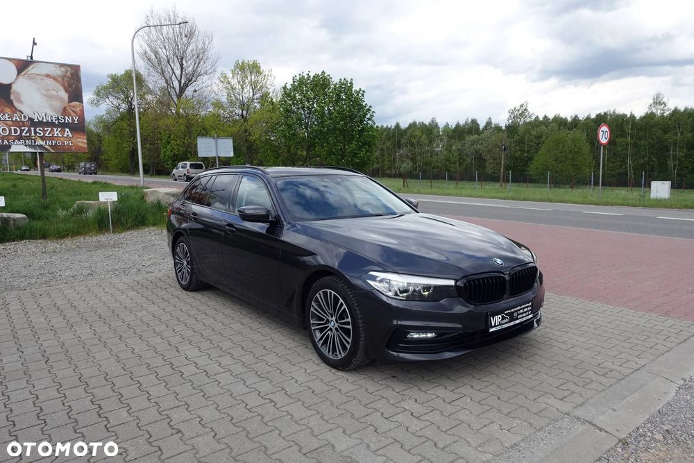 BMW Seria 5 520d xDrive Sport Line - 1