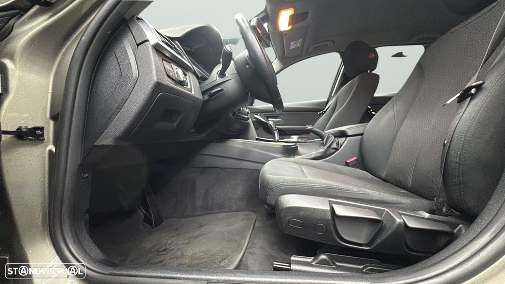 BMW 320 d Advantage Auto - 11