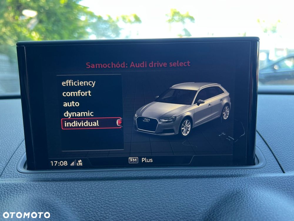 Audi S3 Sportback S tronic - 27