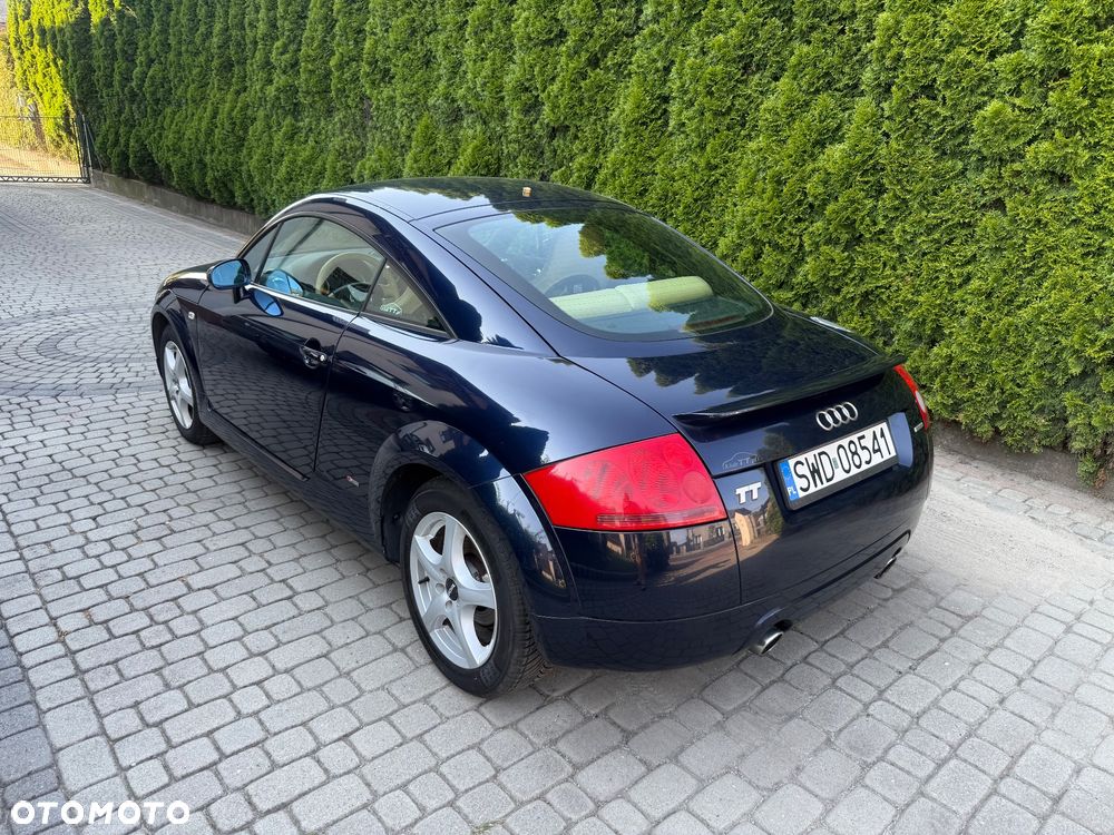 Audi TT Coupé 1.8T Quattro - 4