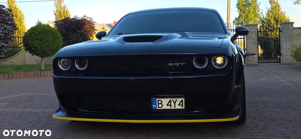 Dodge Challenger - 19