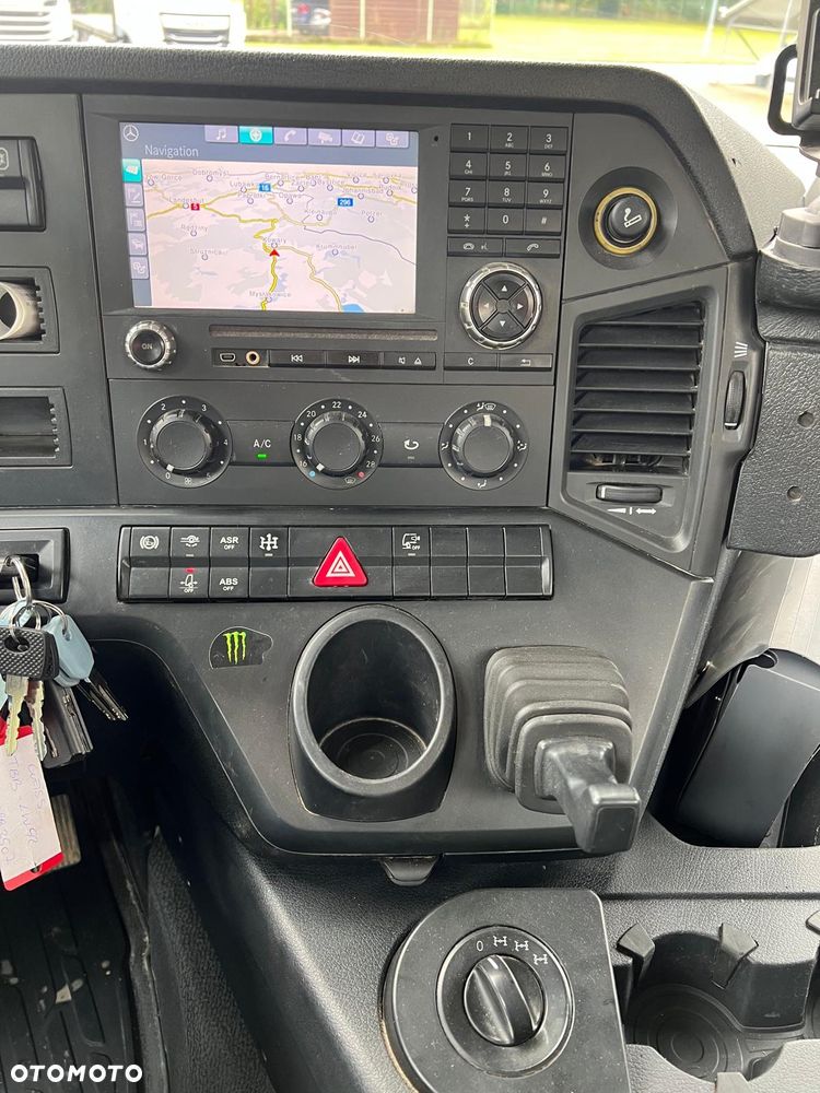 Mercedes-Benz 4145 AROCS wywrotka 8x6, 3-str. MEILLER, BORDMATIC, 215 t.km., 34 t.DMC - 23