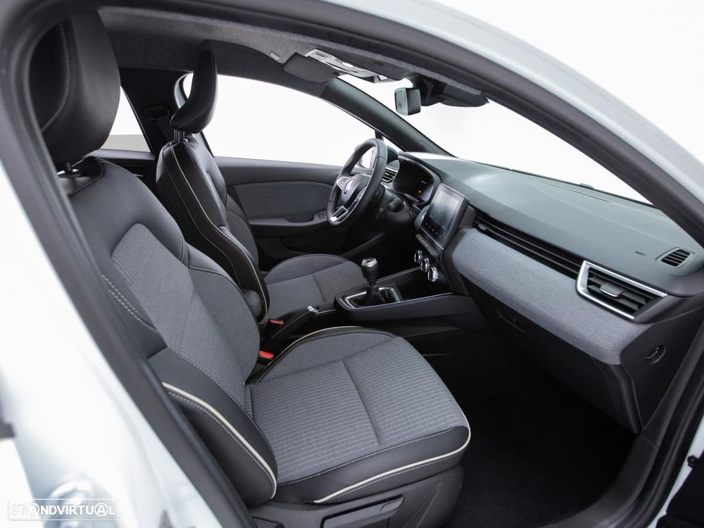 Renault Clio 1.0 TCe Techno - 9