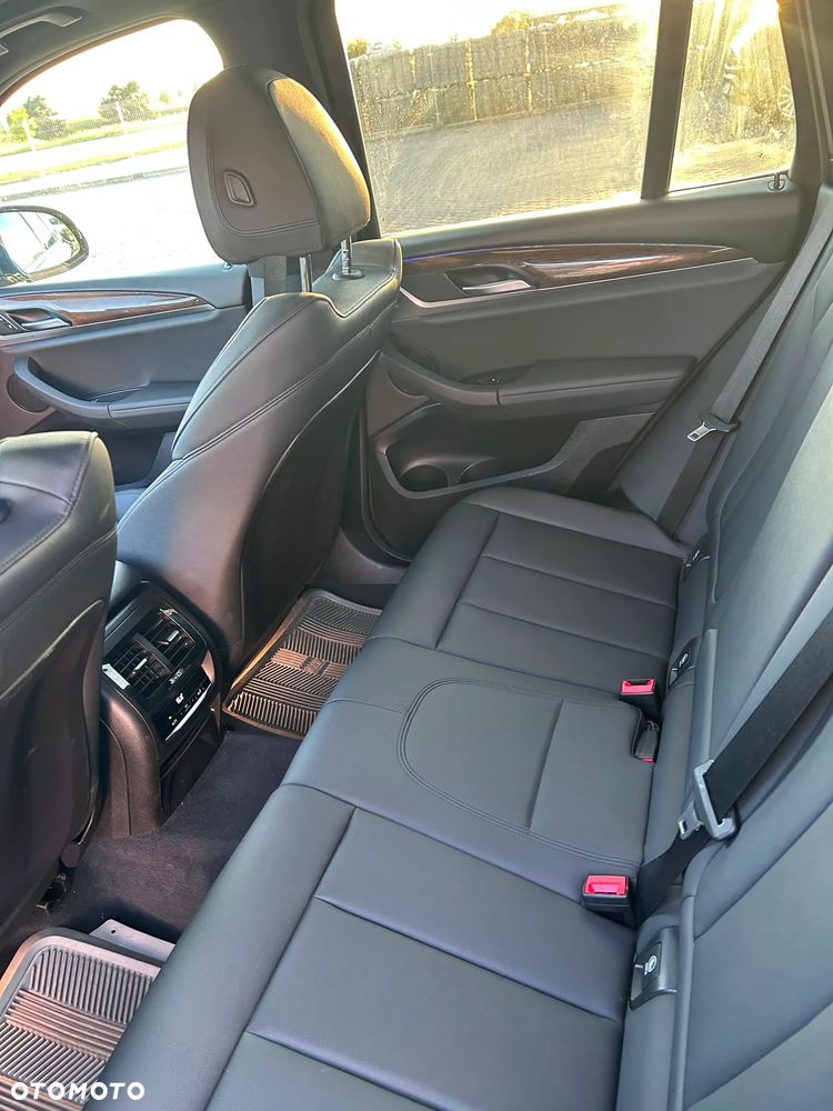 BMW X3 xDrive30i GPF Advantage sport - 22