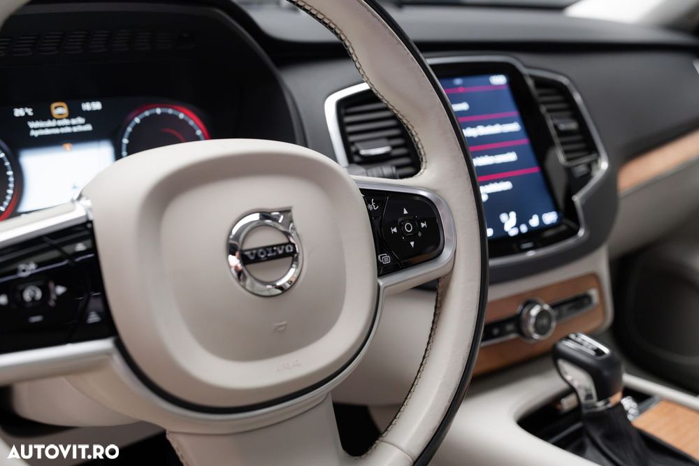 Volvo XC 90 - 18