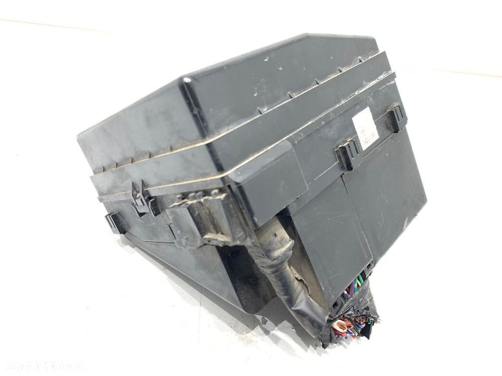 SKRZYNKA BEZPIECZNIKÓW  MITSUBISHI LANCER VIII Sportback (CX_A) 2007 - 2022 1.8 (CX3A) 105 kW [143 - 3