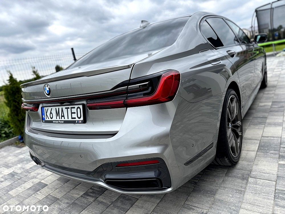BMW Seria 7 750Ld xDrive sport - 13