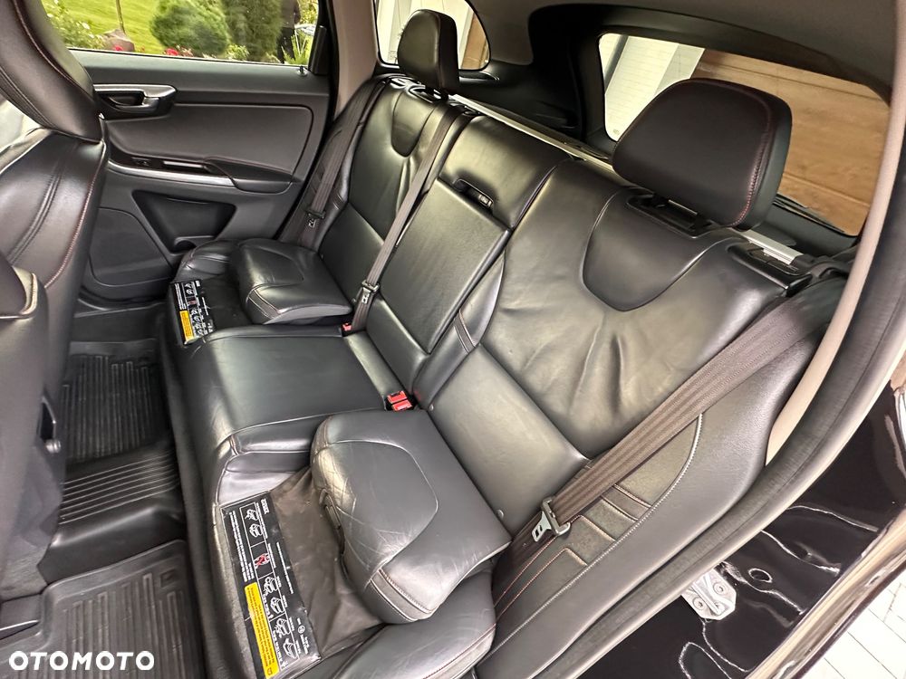 Volvo XC 60 D3 Drive-E Ocean Race - 23